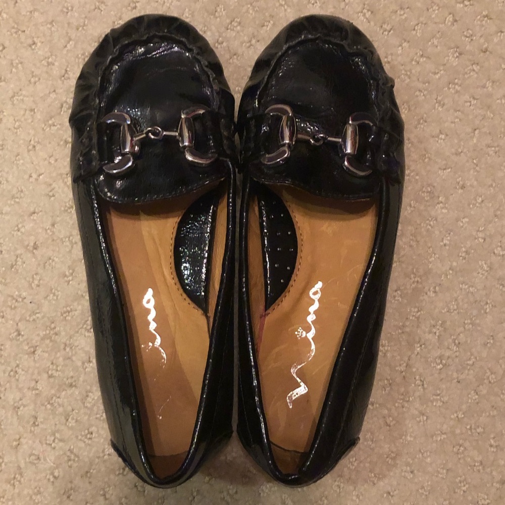 Girls black patent loafers with metal detail - Picture 2 of 5